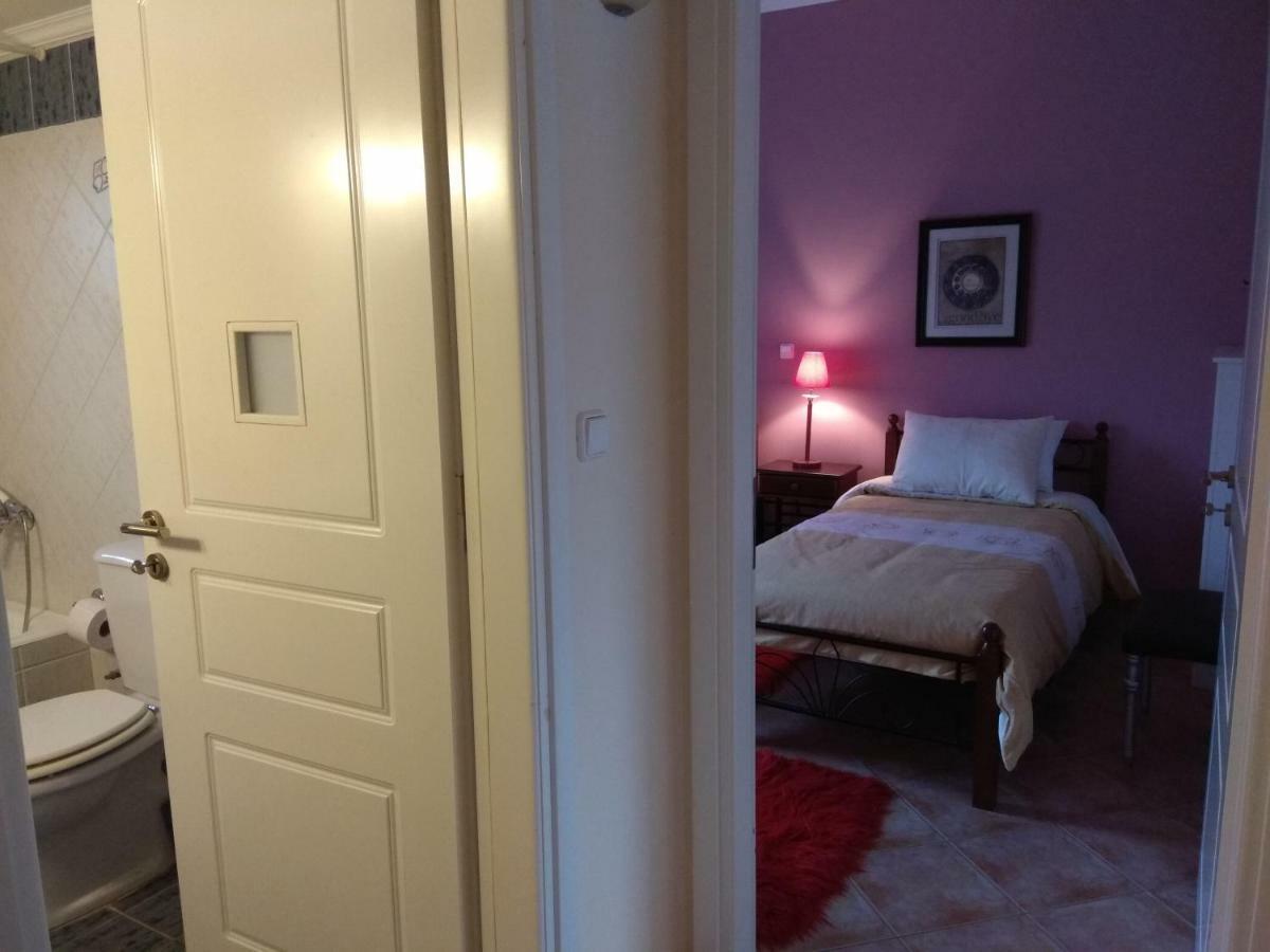 Mainades House Apartment Vitina Luaran gambar