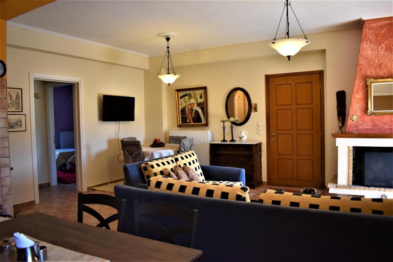 Mainades House Apartment Vitina Luaran gambar