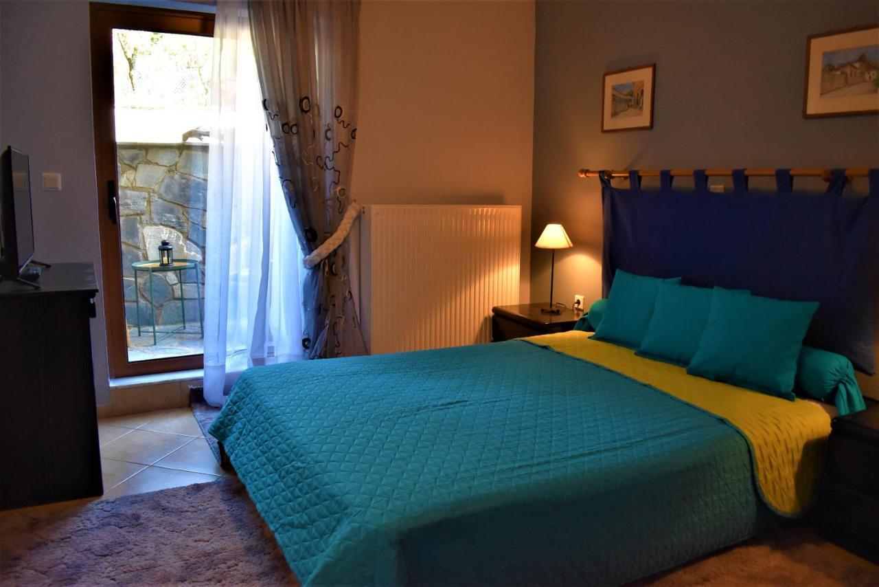 Mainades House Apartment Vitina Luaran gambar