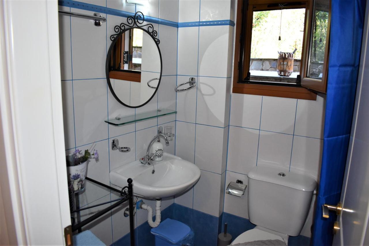 Mainades House Apartment Vitina Luaran gambar