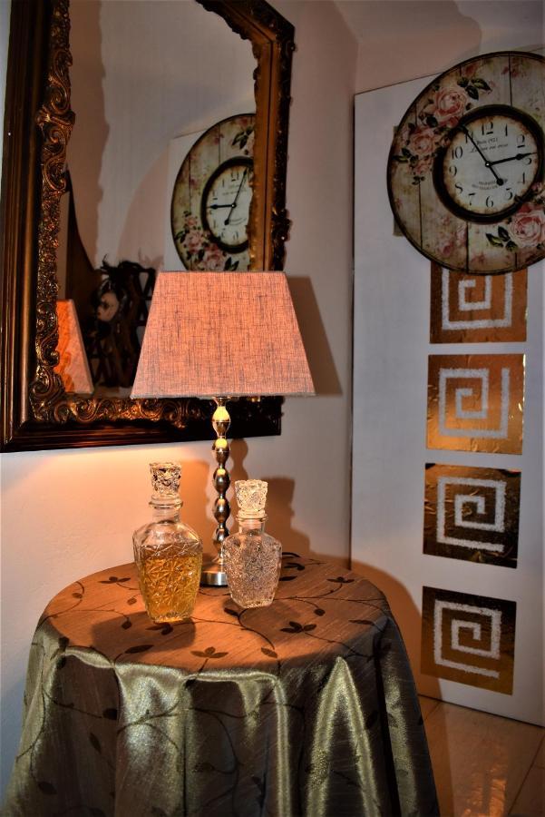 Mainades House Apartment Vitina Luaran gambar